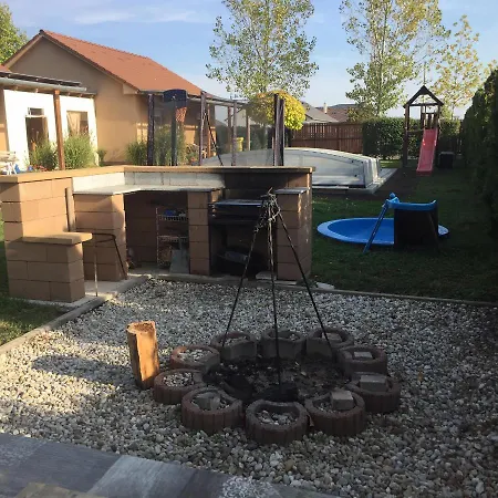 Koekszi Nyaralohazak Semesterbostad *