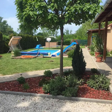 Kökszi Balatonszabadi Fürdőtelep