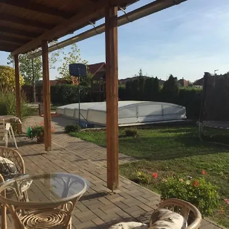 Koekszi Nyaralohazak Holiday home Balatonszabadi