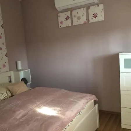 Semesterbostad Koekszi Nyaralohazak Balatonszabadi Fürdőtelep