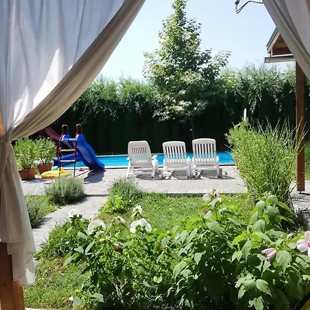 Case de vacanță Koekszi Nyaralohazak