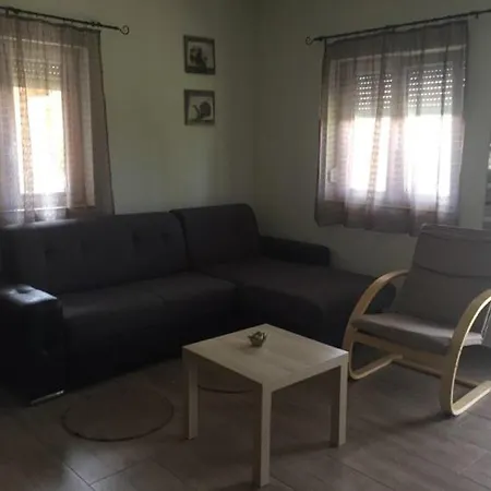 Semesterbostad Koekszi Nyaralohazak *