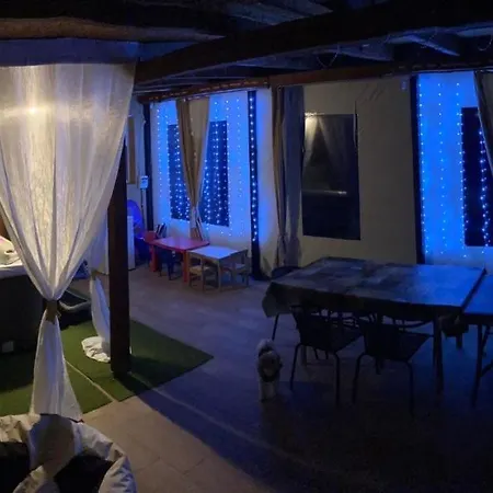 Semesterbostad Koekszi Nyaralohazak Balatonszabadi Fürdőtelep