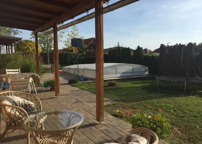 Koekszi Nyaralohazak 펜션 Balatonszabadi Fürdőtelep