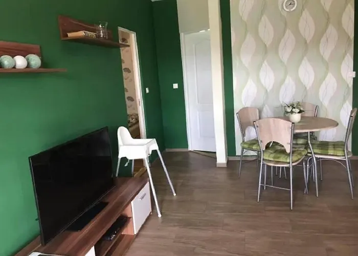 Koekszi Nyaralohazak Holiday home Balatonszabadi